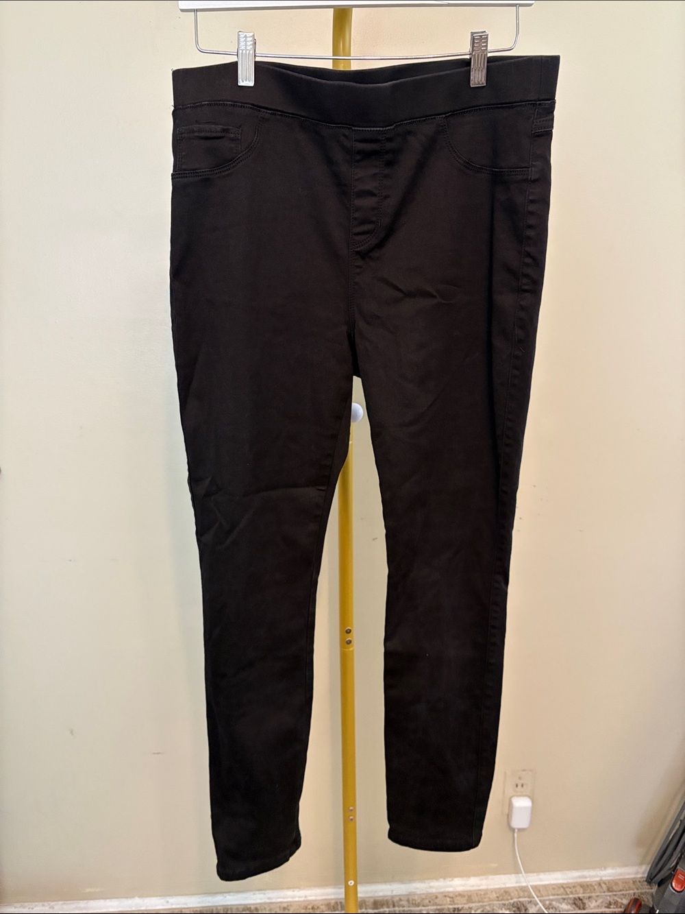 Black Women's Skinny Stretch Jeans